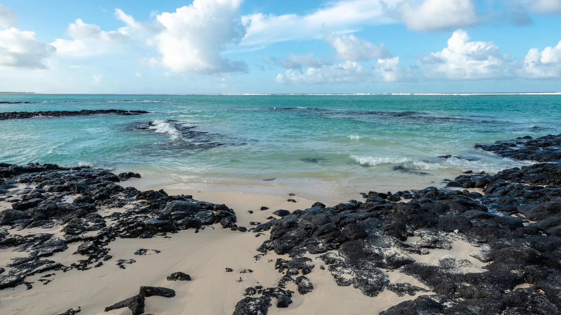 海滩 景观 自然 积云 沙子 波浪 海 岩石 电脑贴纸 8K壁纸