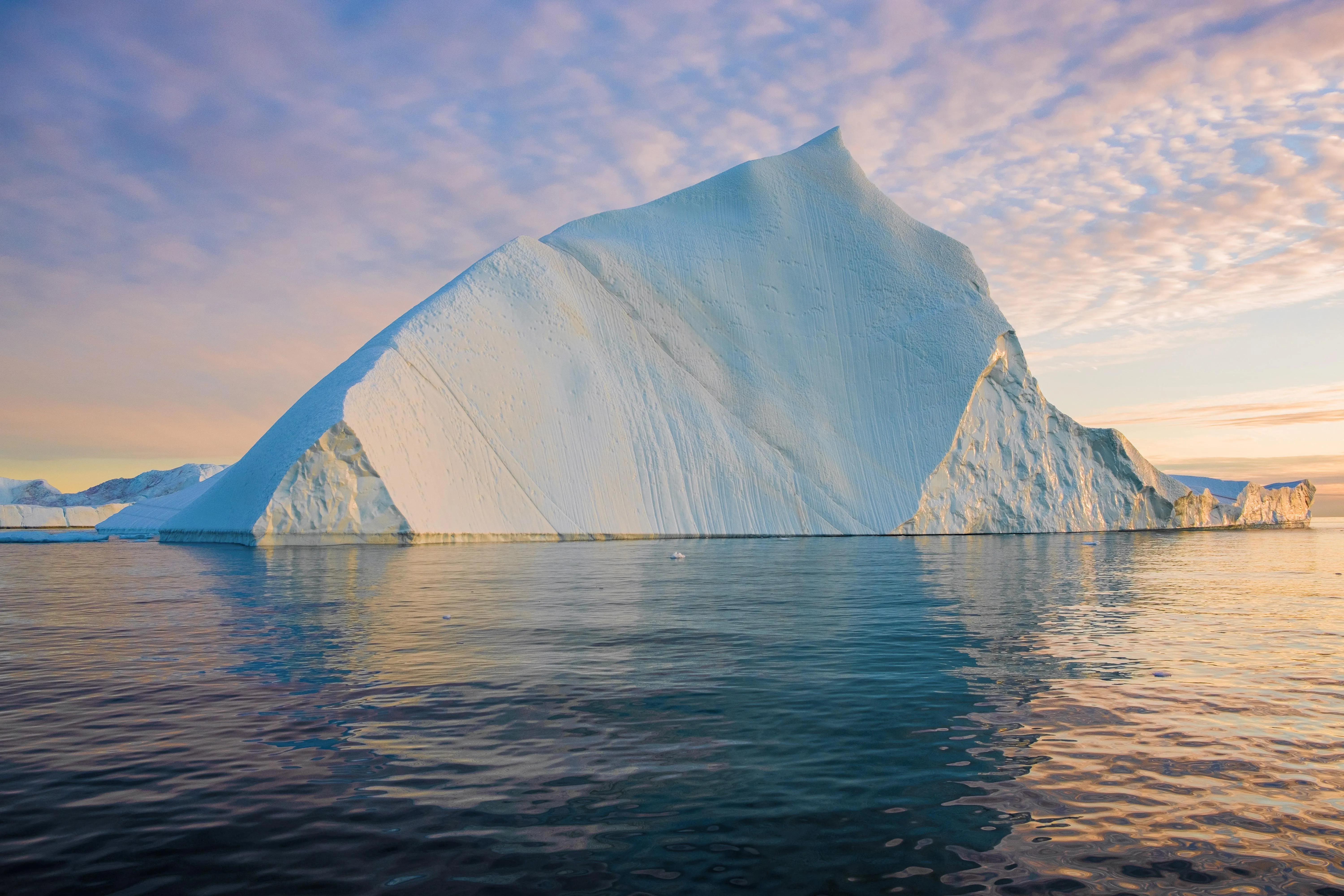 冰山 自然 景观 海面 北极 水面 冰川 4K壁纸