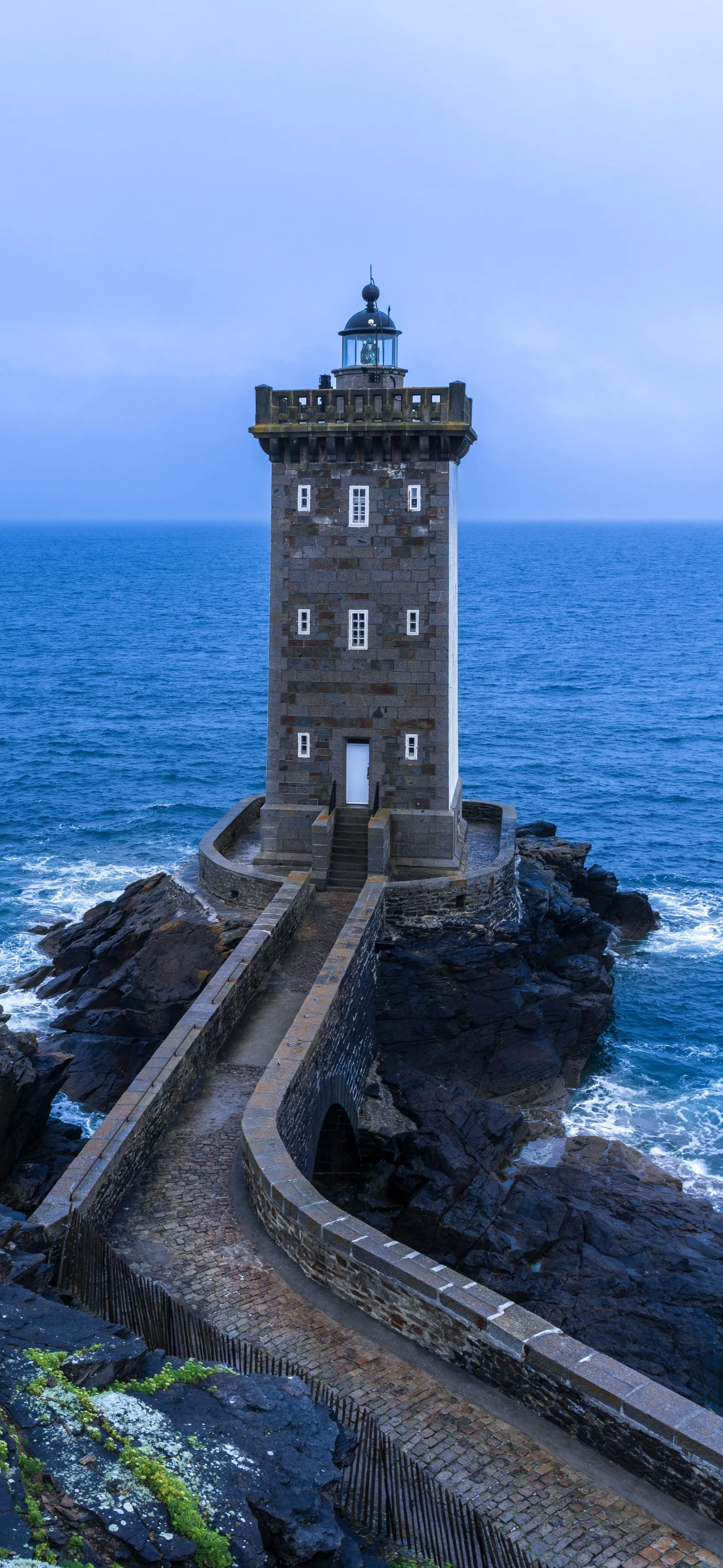 海边 灯塔 风景 4k 手机 景深 壁纸 手机壁纸