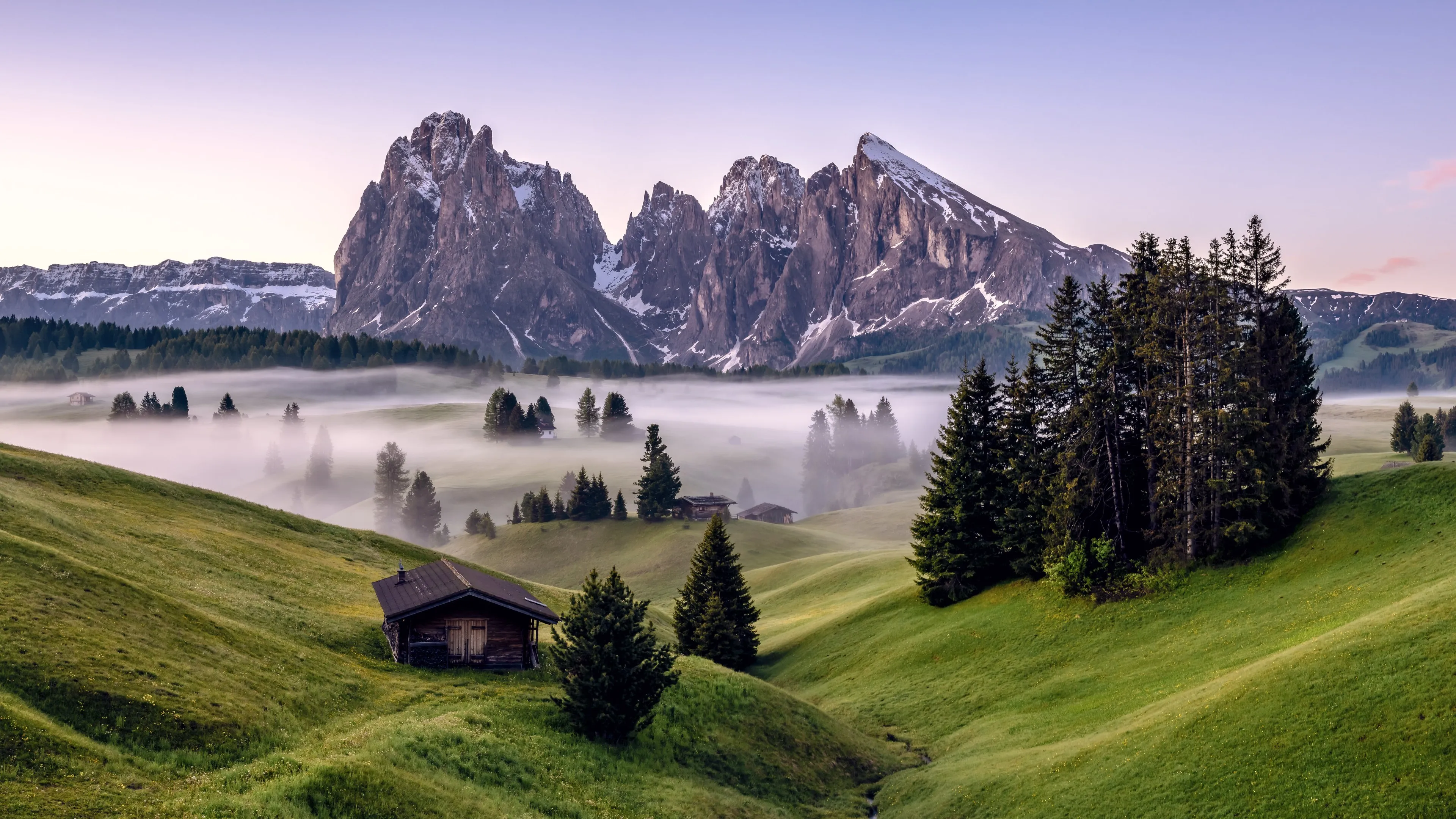 风景 自然 云 树木 房屋 山脉 雾 晴朗 天空 4K壁纸