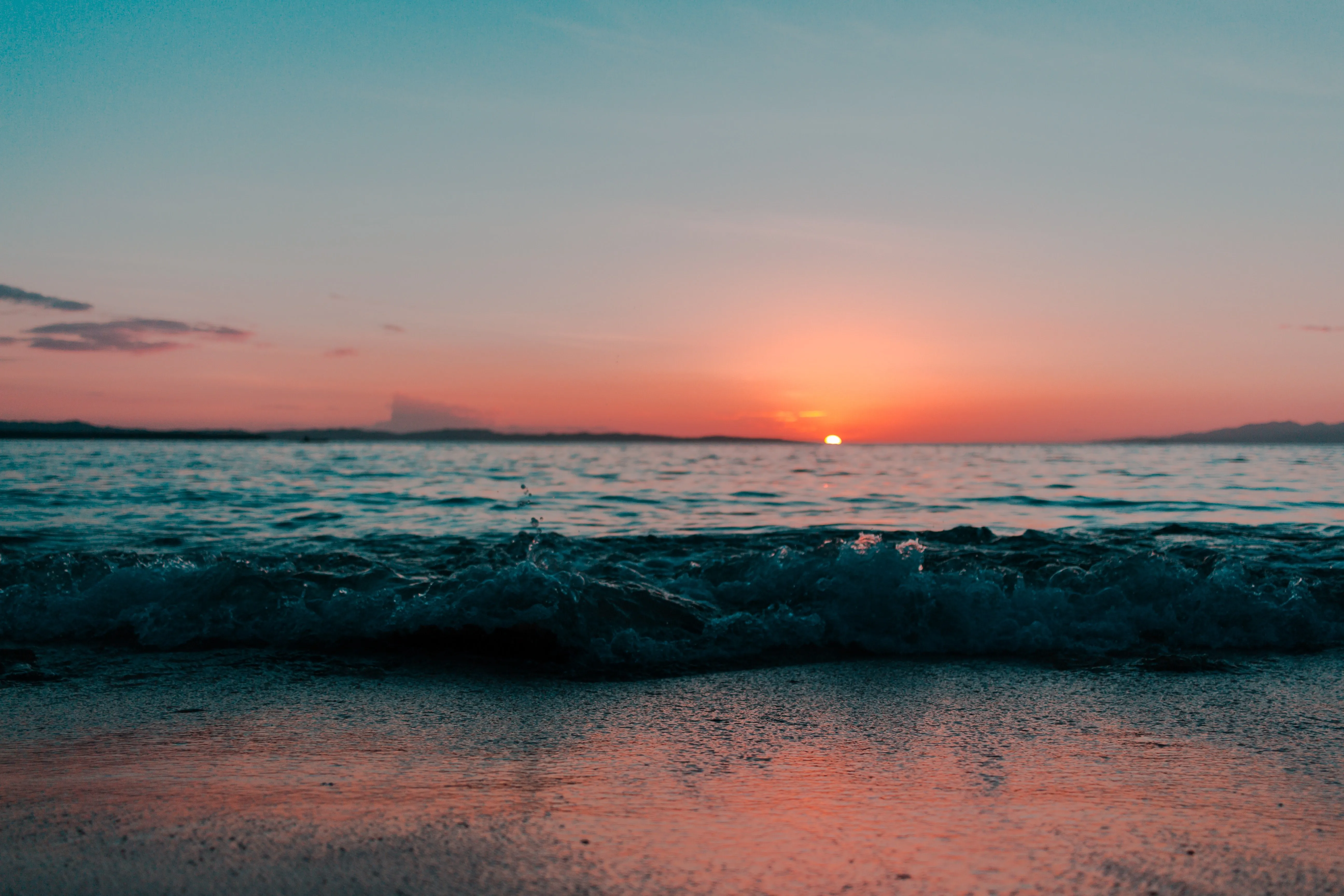 风景 海浪 日落 大海 景深 海滩  电脑壁纸 4K壁纸