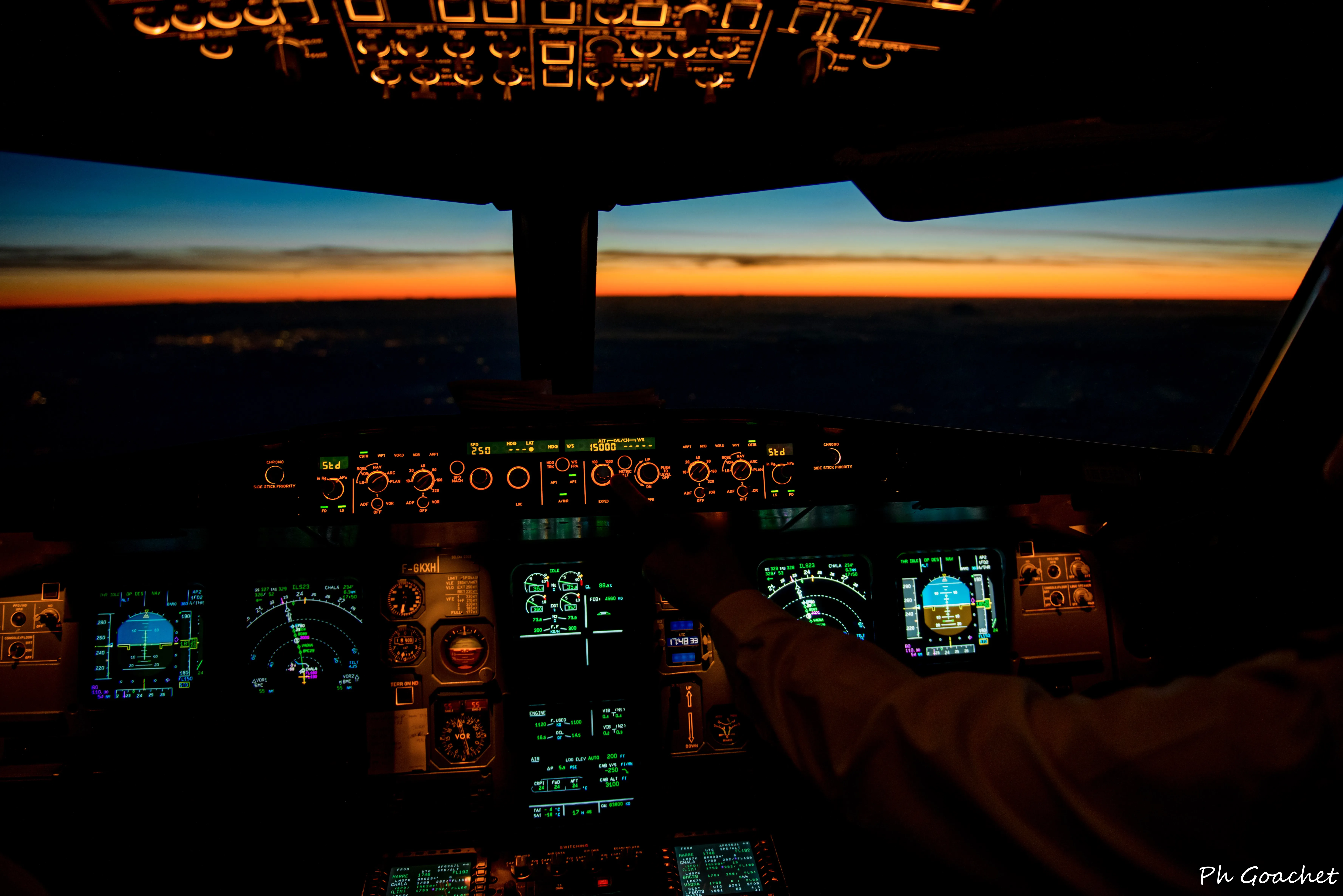 飞行员 飞机 空客 驾驶舱 日落 技术 弱光 4K壁纸