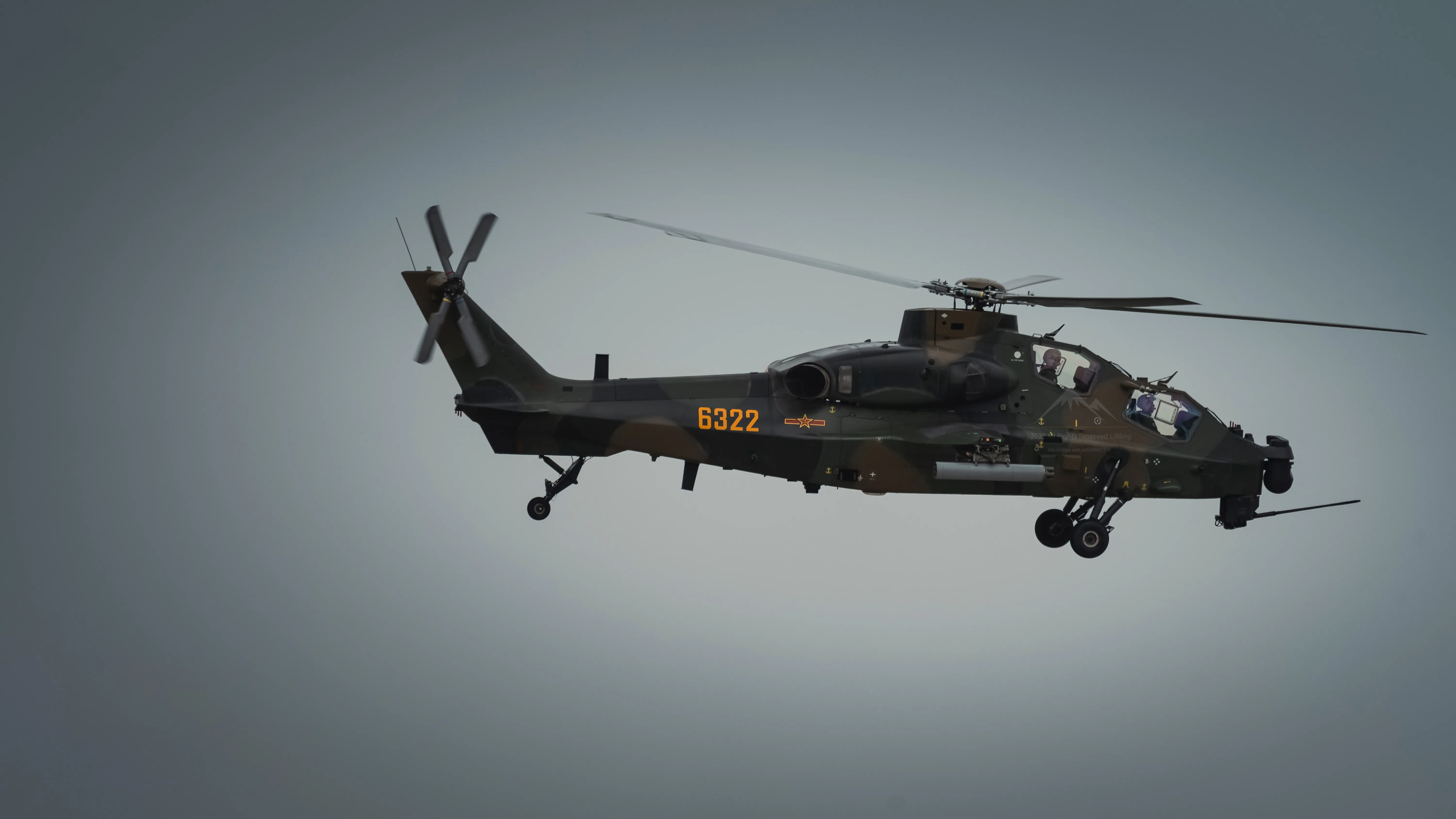 军用飞机 军用车辆 飞机 极简主义 简单背景 飞行 直升机 电脑壁纸 4K壁纸