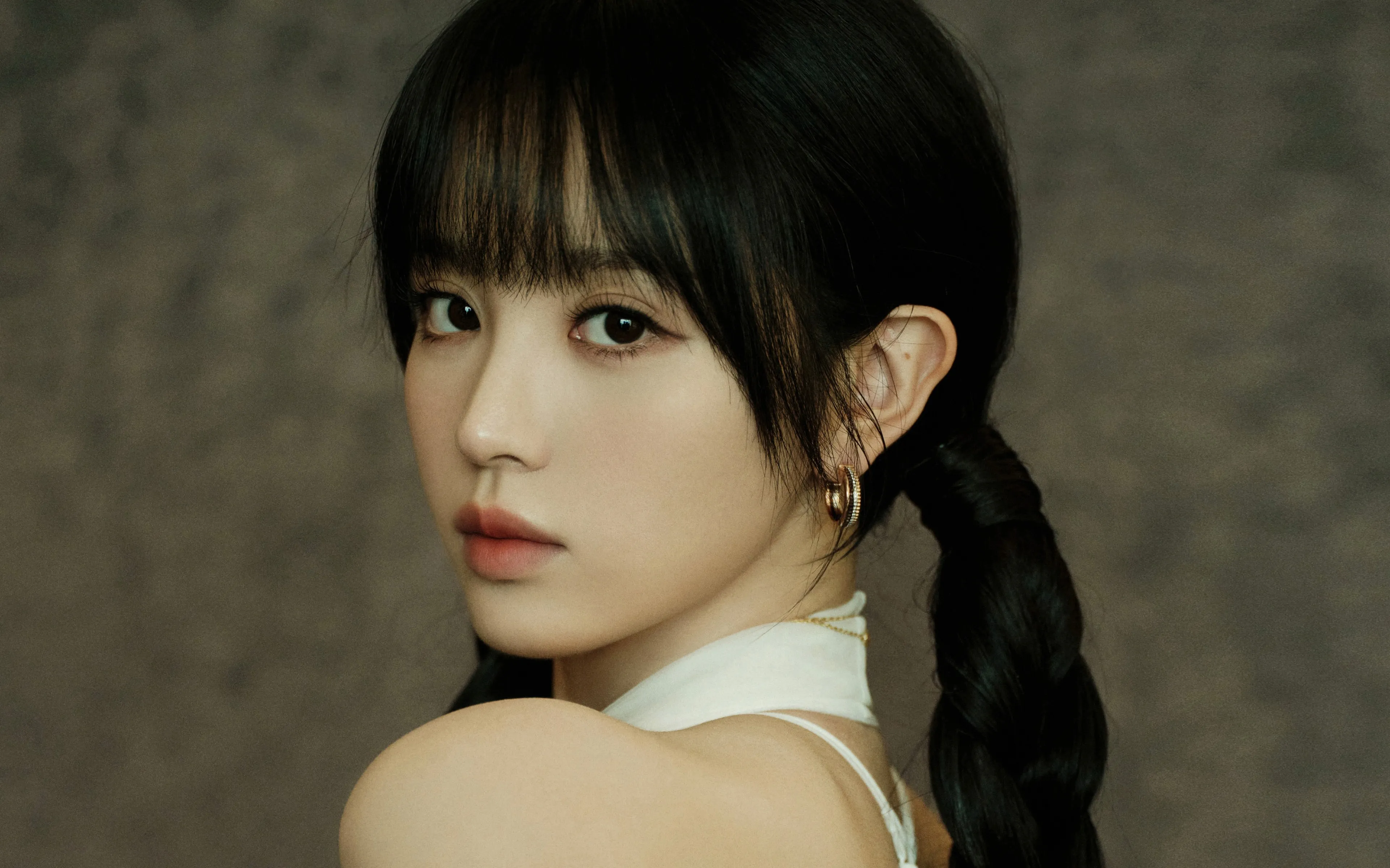 田曦薇 美女 回头 高清 4K壁纸