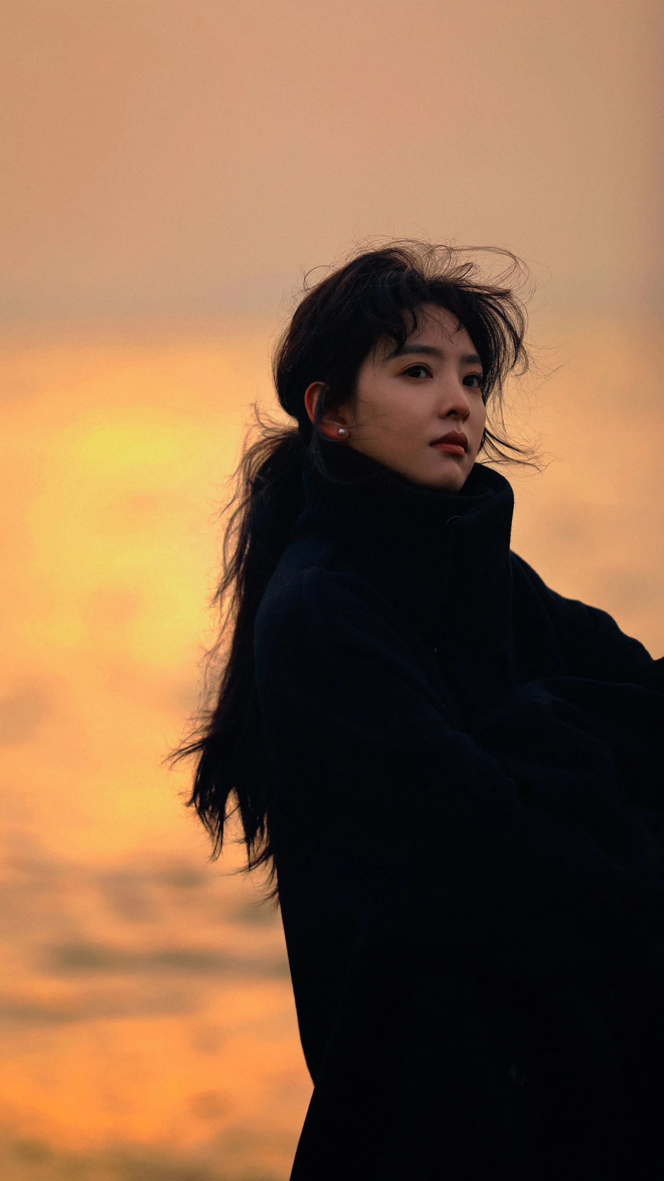 章若楠 黑色 大衣 4K 美女 手机壁纸 1080P壁纸